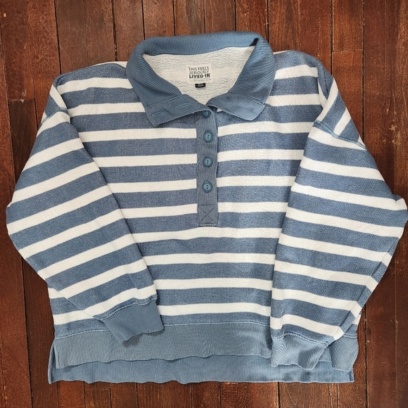 American Eagle Outfitters Tops - American Eagle Big Hug Henley Sweatshirt – Size Small (Oversized)